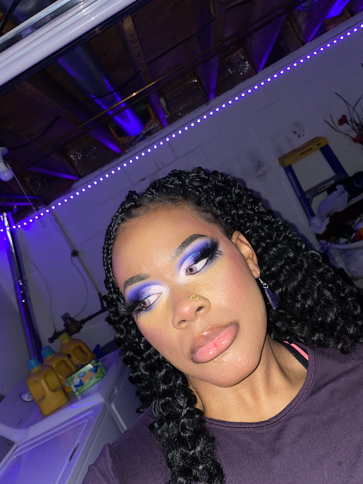Deep purple smoky eyeshadow look