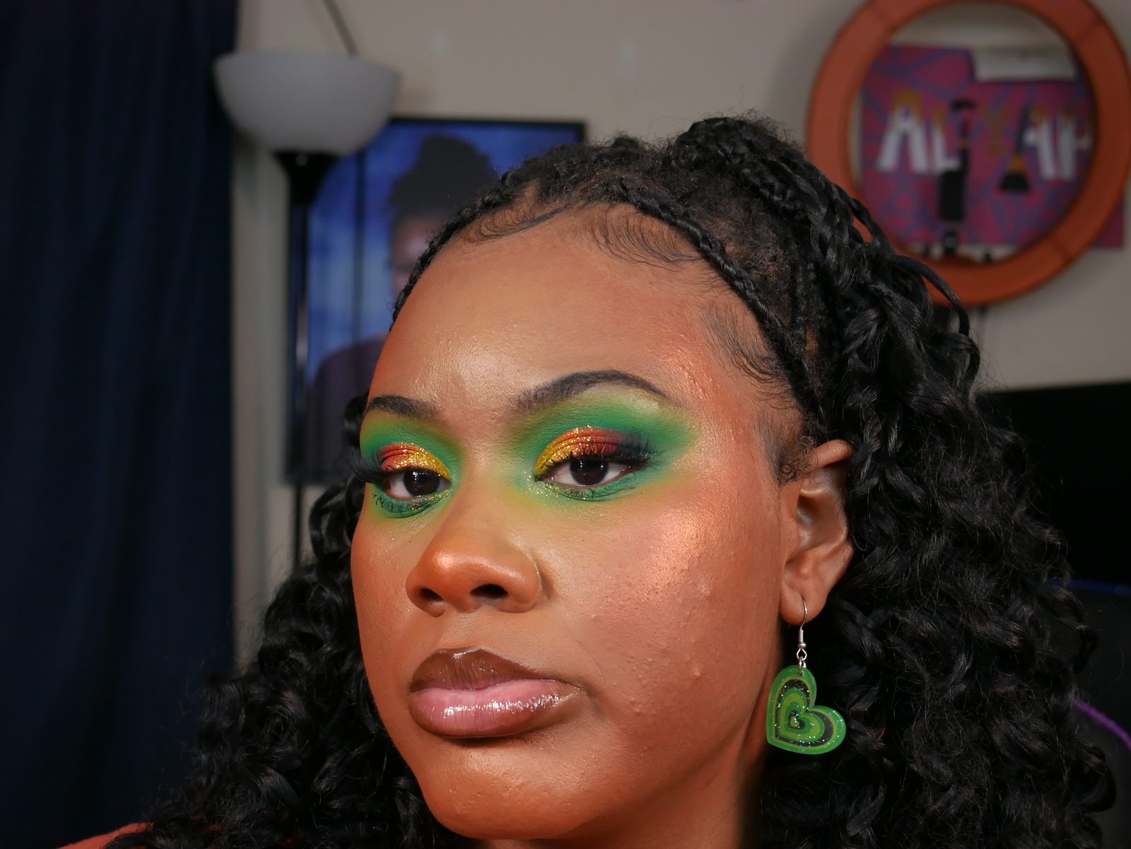 Green and gold glitter cut crease